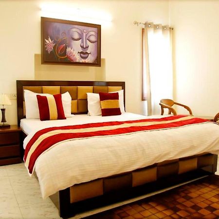 Maplewood Guest House, Neeti Bagh, New Delhiit Is A Boutiqu Guest House - Room 5 Exteriör bild