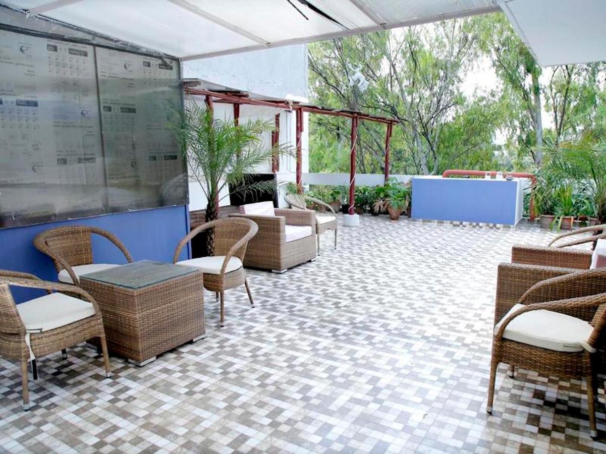 Maplewood Guest House, Neeti Bagh, New Delhiit Is A Boutiqu Guest House - Room 5 Exteriör bild