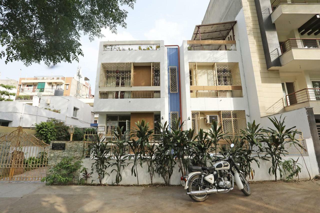 Maplewood Guest House, Neeti Bagh, New Delhiit Is A Boutiqu Guest House - Room 5 Exteriör bild