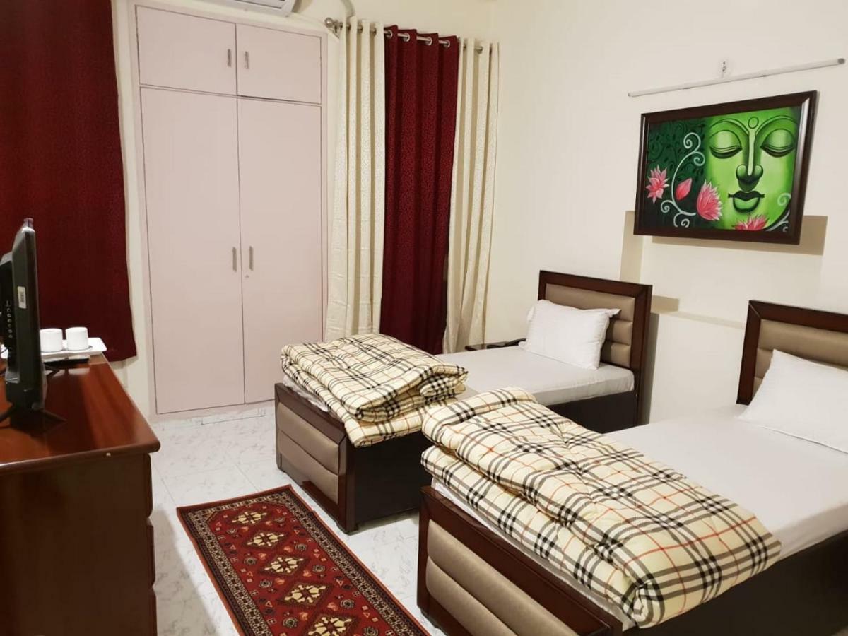 Maplewood Guest House, Neeti Bagh, New Delhiit Is A Boutiqu Guest House - Room 5 Exteriör bild