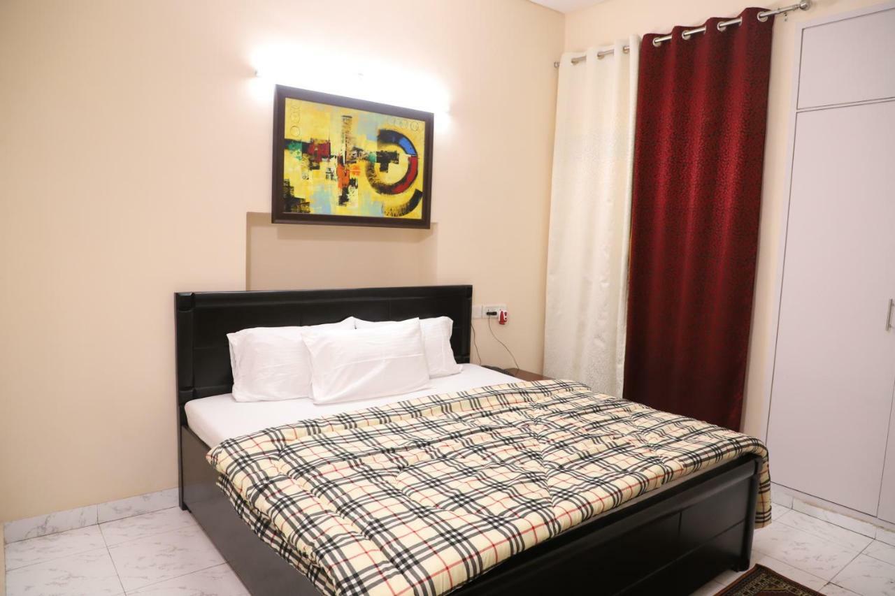 Maplewood Guest House, Neeti Bagh, New Delhiit Is A Boutiqu Guest House - Room 5 Exteriör bild