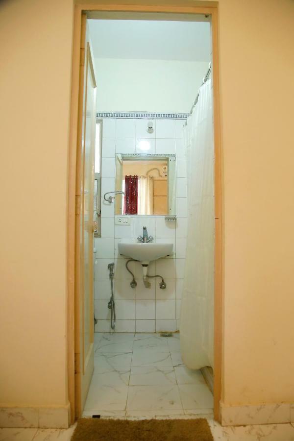 Maplewood Guest House, Neeti Bagh, New Delhiit Is A Boutiqu Guest House - Room 5 Exteriör bild