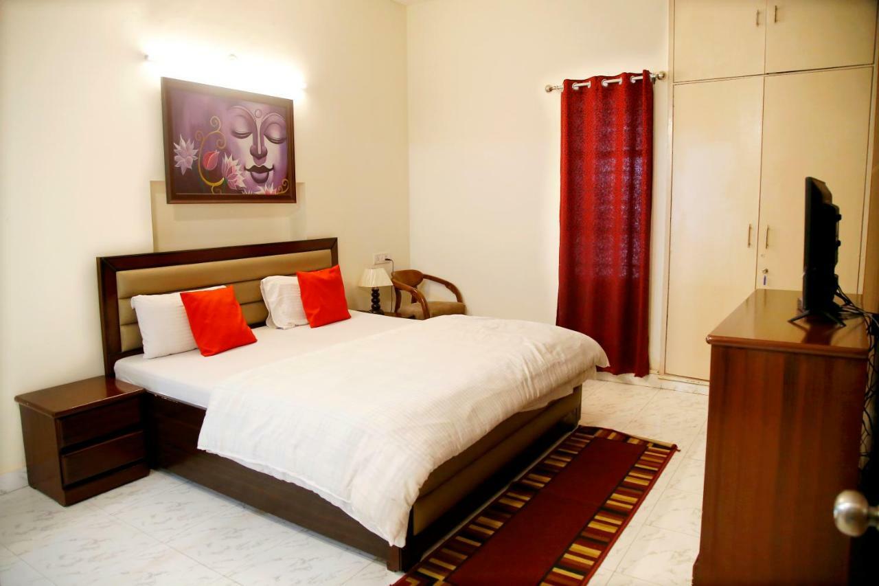 Maplewood Guest House, Neeti Bagh, New Delhiit Is A Boutiqu Guest House - Room 5 Exteriör bild