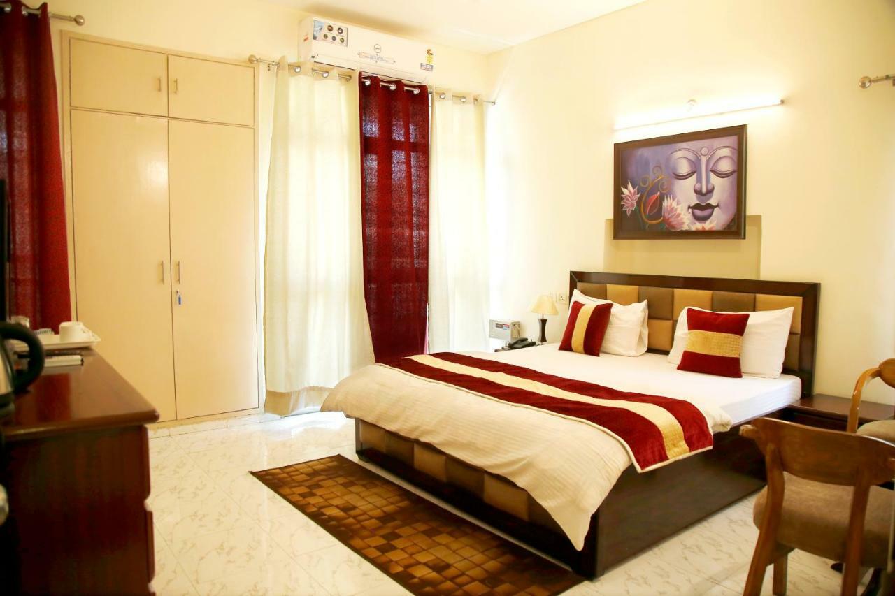 Maplewood Guest House, Neeti Bagh, New Delhiit Is A Boutiqu Guest House - Room 5 Exteriör bild