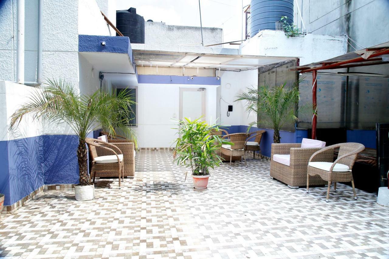 Maplewood Guest House, Neeti Bagh, New Delhiit Is A Boutiqu Guest House - Room 5 Exteriör bild