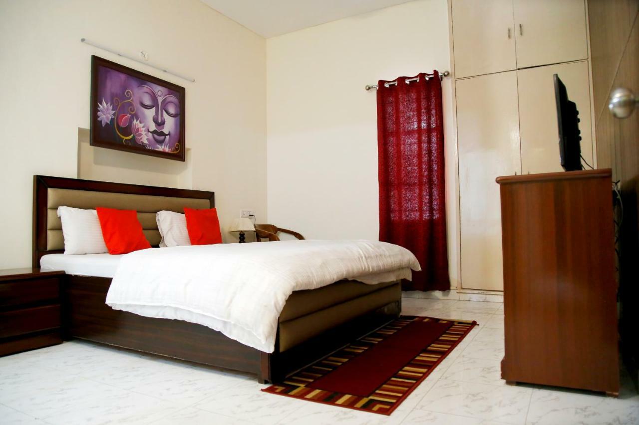Maplewood Guest House, Neeti Bagh, New Delhiit Is A Boutiqu Guest House - Room 5 Exteriör bild