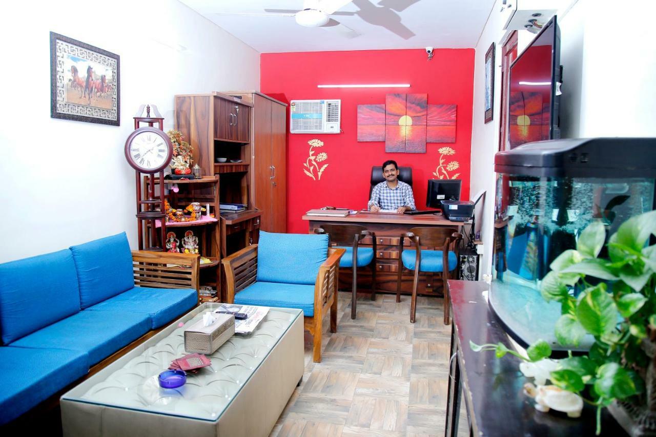 Maplewood Guest House, Neeti Bagh, New Delhiit Is A Boutiqu Guest House - Room 5 Exteriör bild