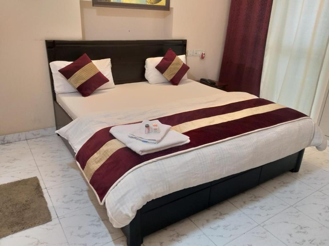 Maplewood Guest House, Neeti Bagh, New Delhiit Is A Boutiqu Guest House - Room 5 Exteriör bild